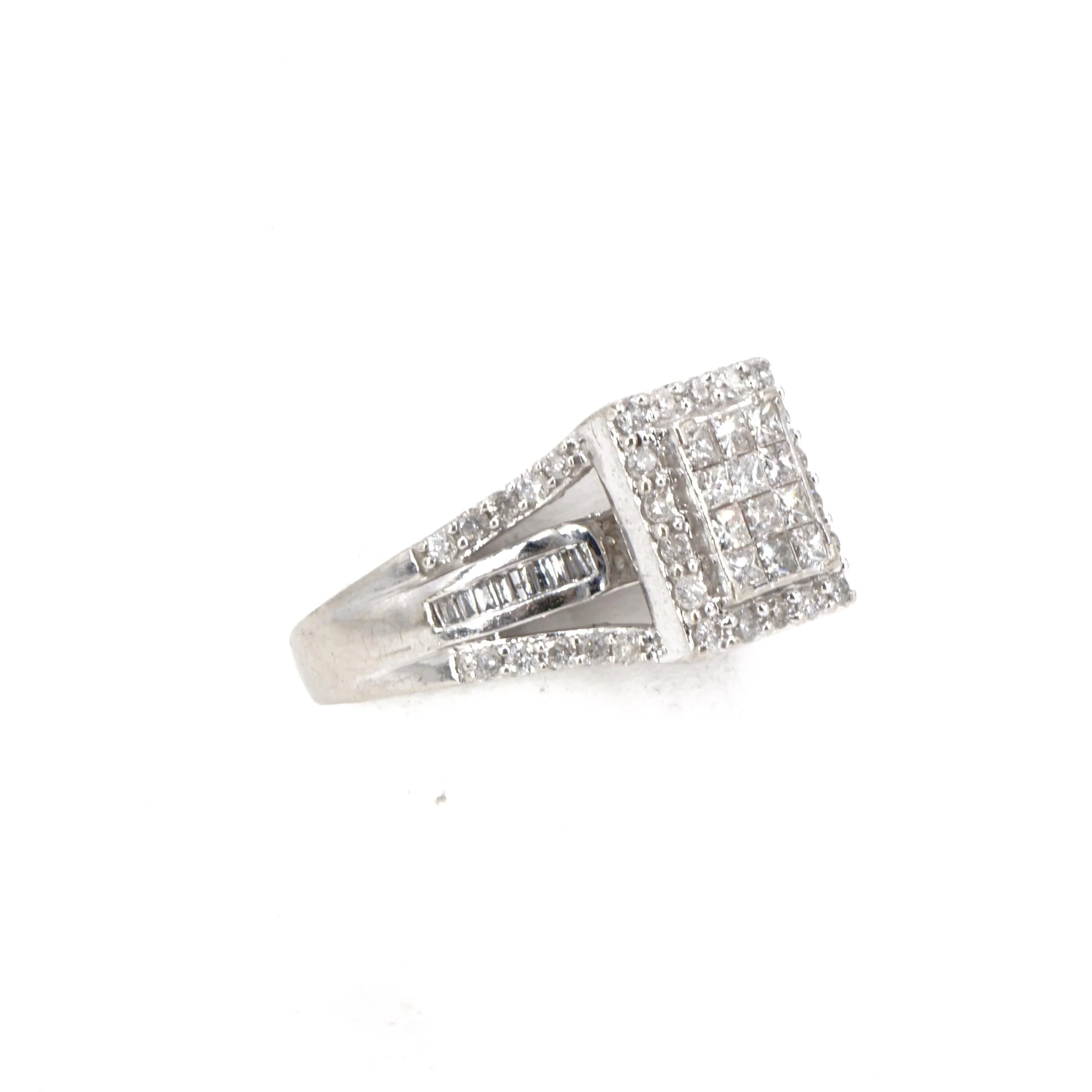 1.00 ctw 10K White Gold Diamond Engagement Ring - Image 2