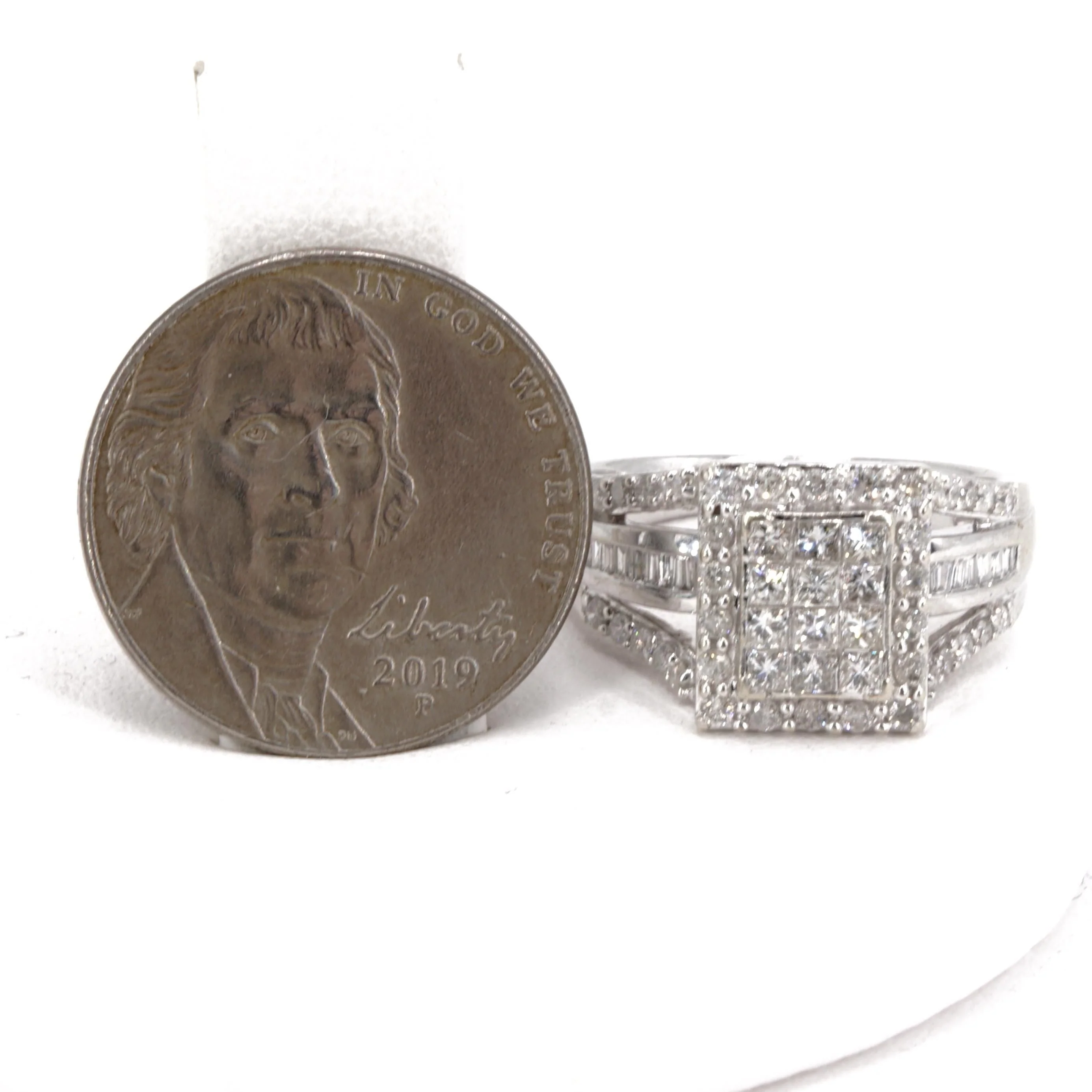 1.00 ctw 10K White Gold Diamond Engagement Ring - Image 4