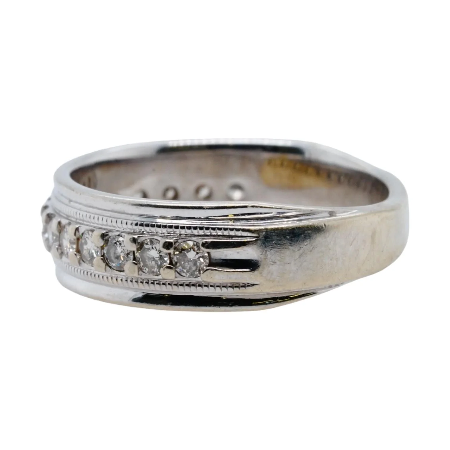 10K White Gold Round Diamond Band - Image 2