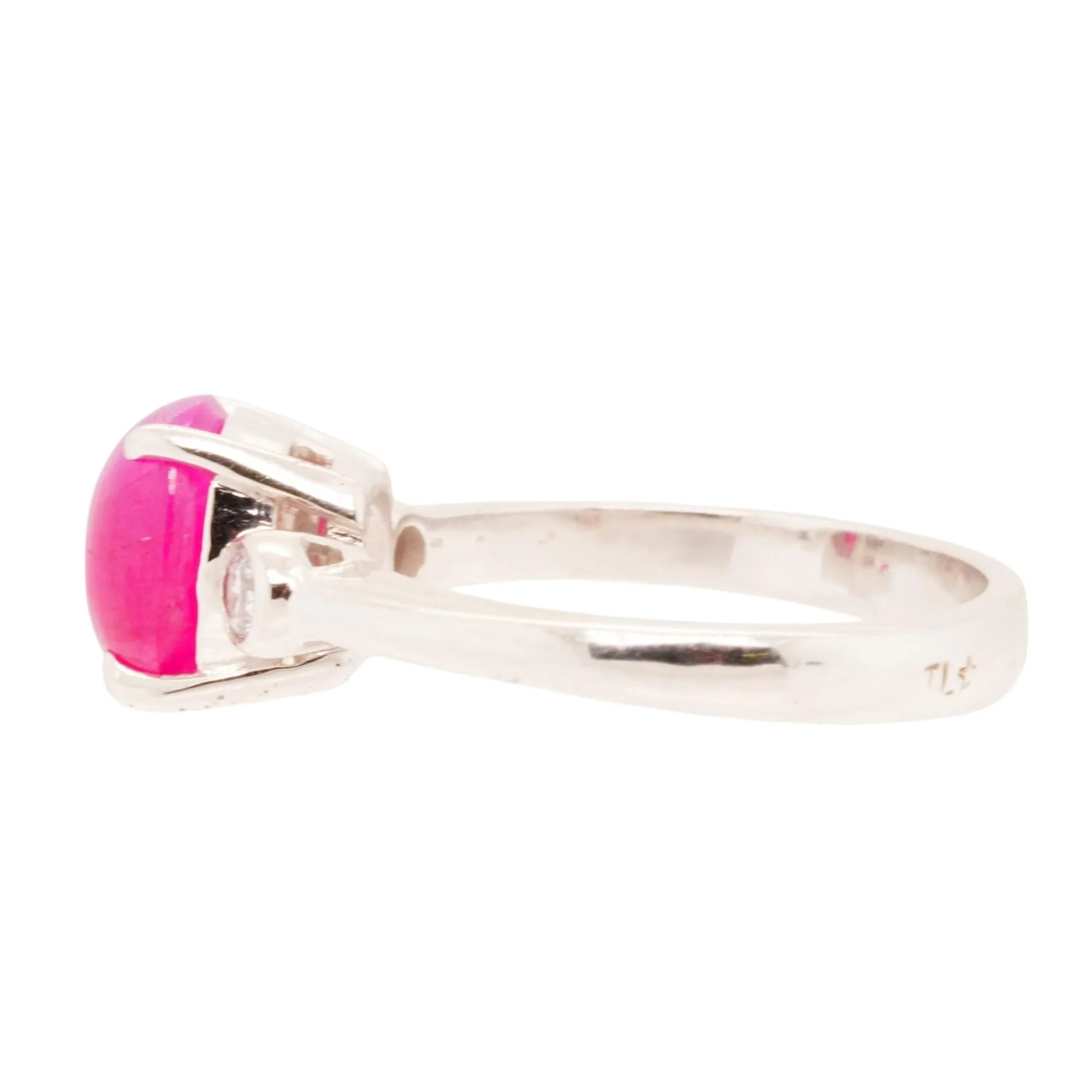 14K White Gold Ruby Cabochon With Diamond Accents Ring - Image 2