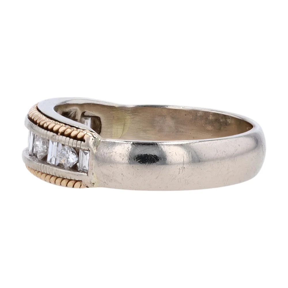 1/3 ctw 14K Two-Tone Gold Diamond Band Ring - Image 2