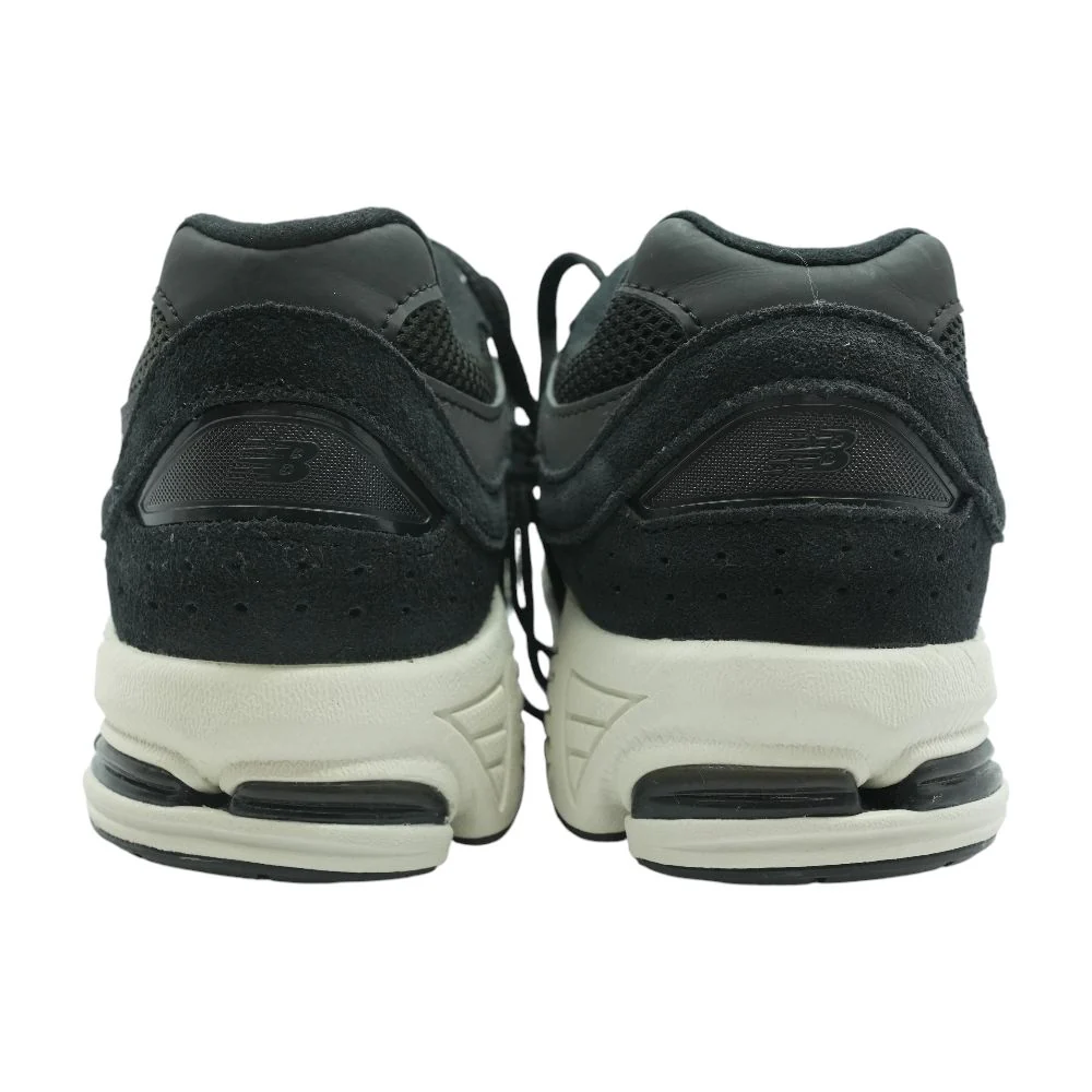 2002R Black Athletic Shoes - Image 2
