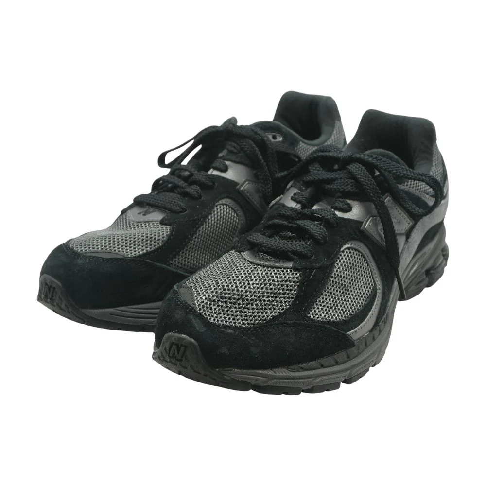 2002R Black Low Top Athletic Shoes - Image 2