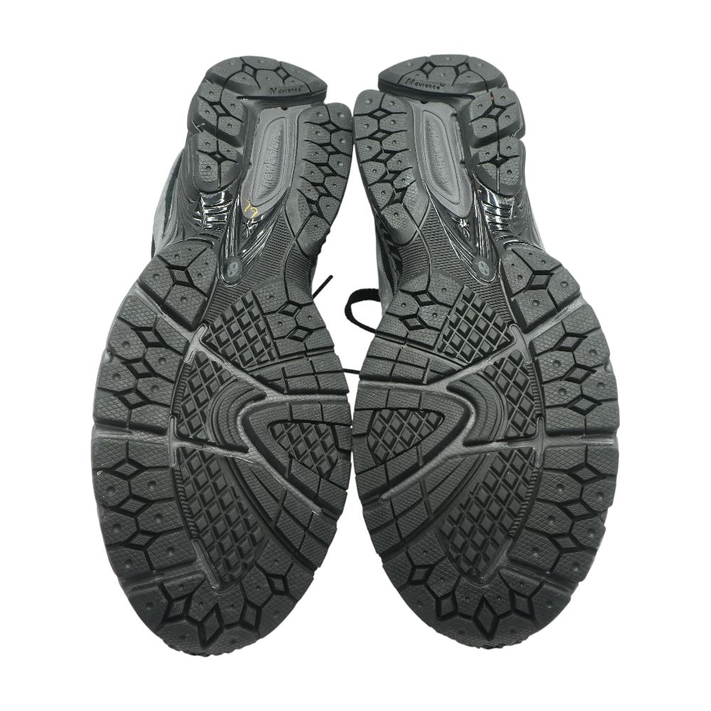 2002R Black Low Top Athletic Shoes - Image 6