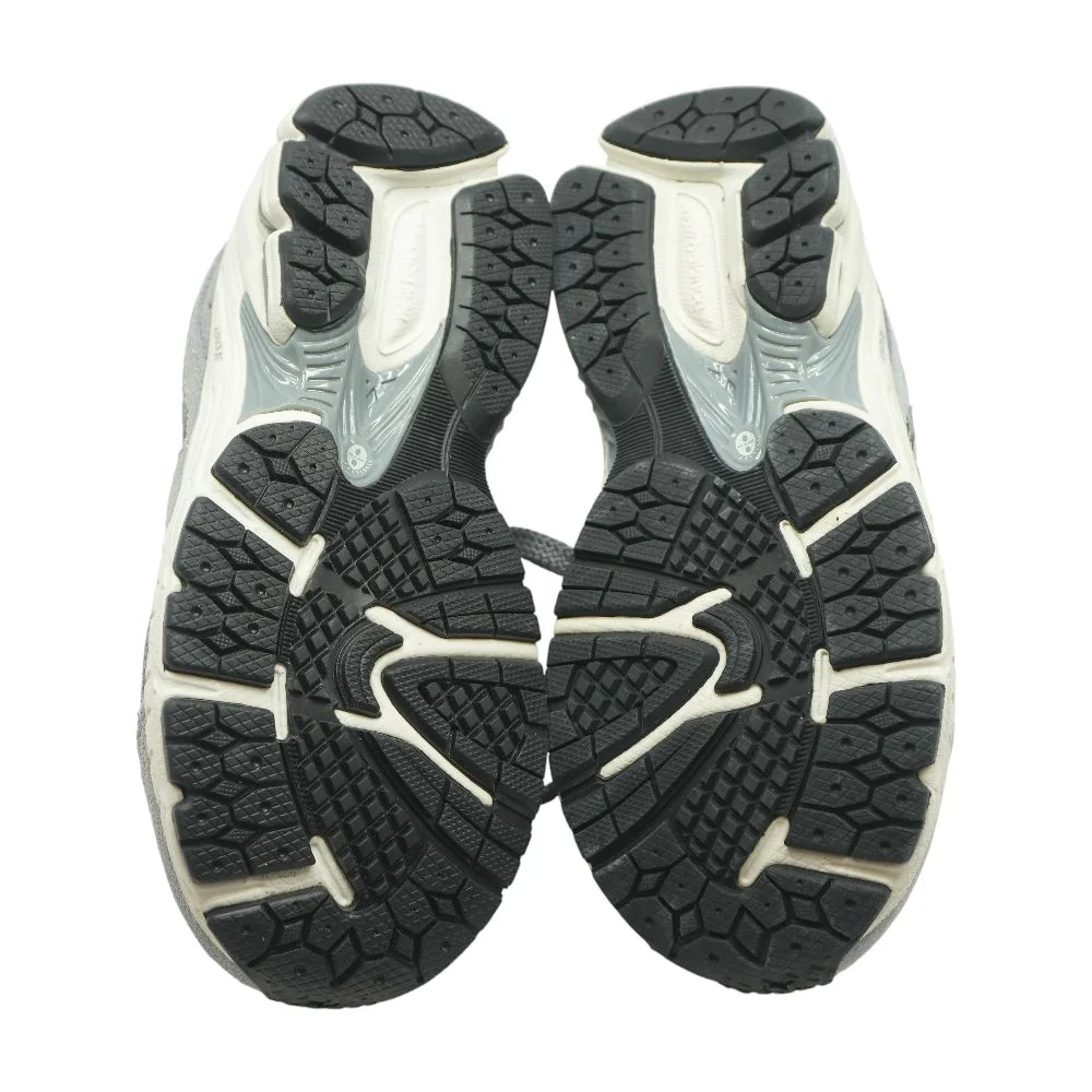 2002R Gray Athletic Shoes - Image 3
