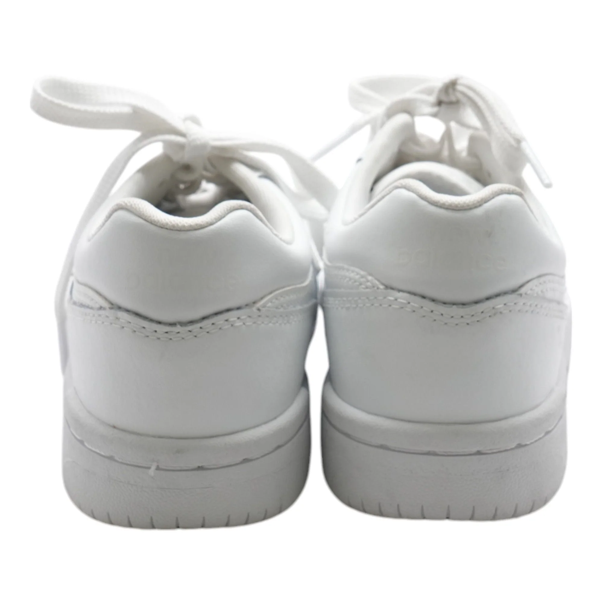 480 White Low Top Athletic Shoes - Image 2