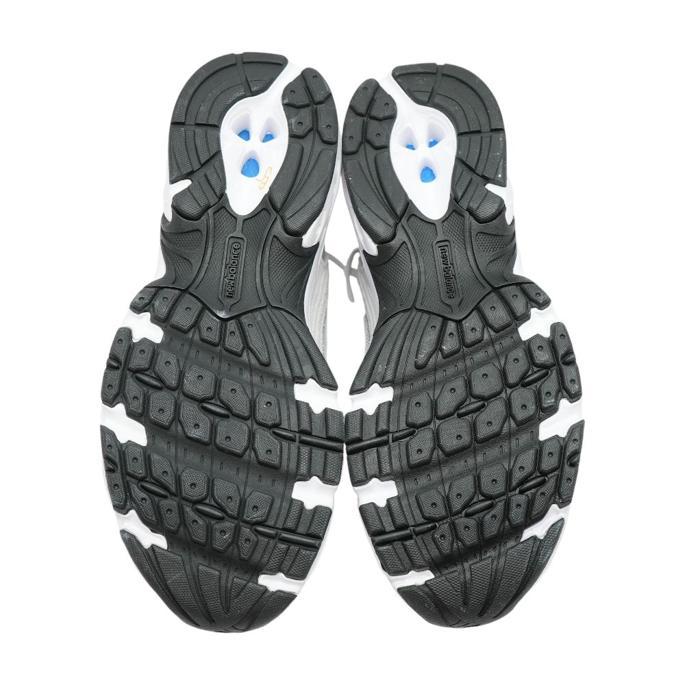 530 Gray Low Top Athletic Shoes - Image 6