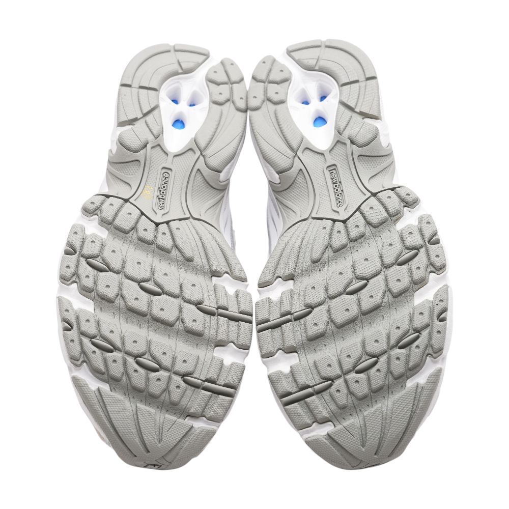 530 Silver Athletic Shoes - Image 3