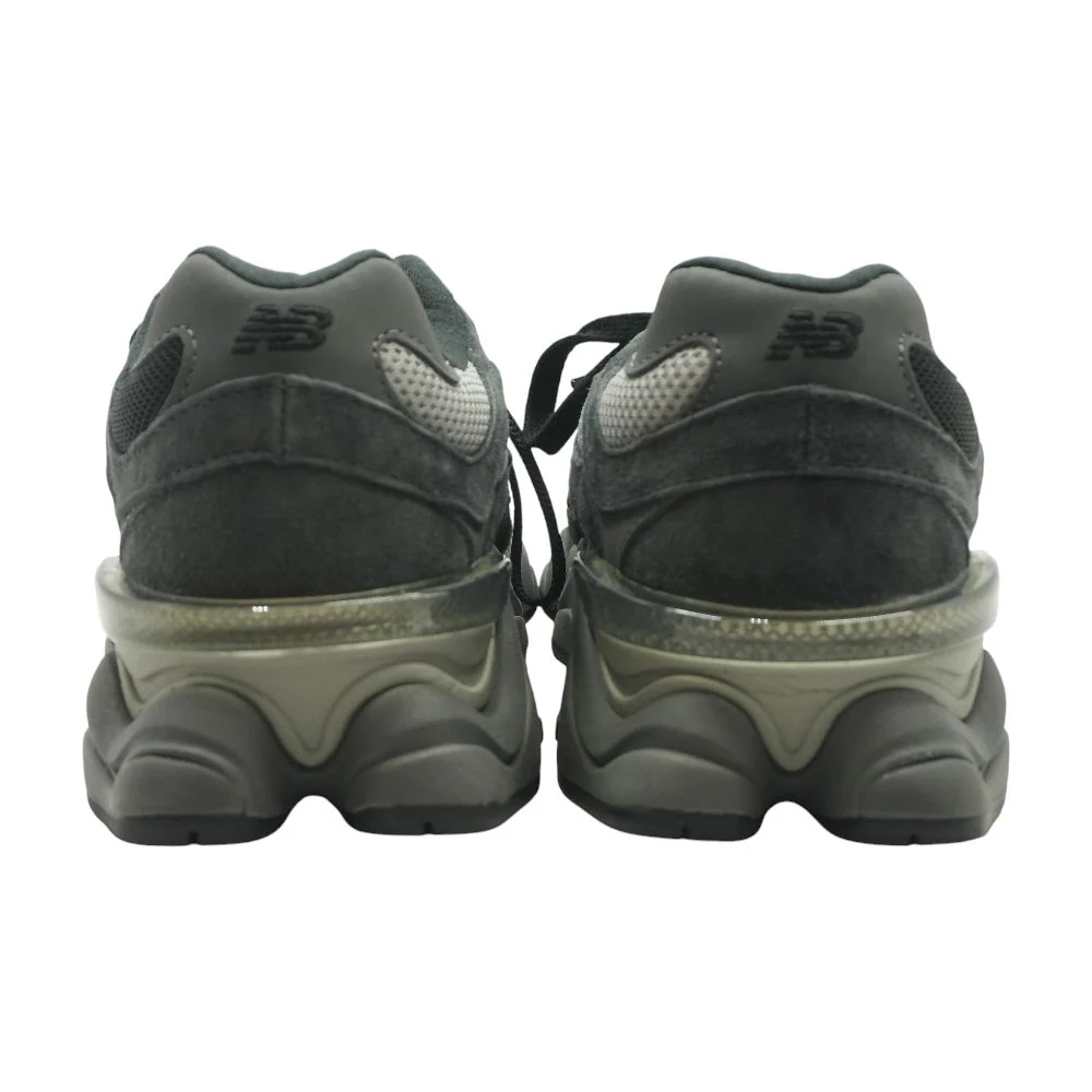 9060 Black Low Top Athletic Shoes - Image 2