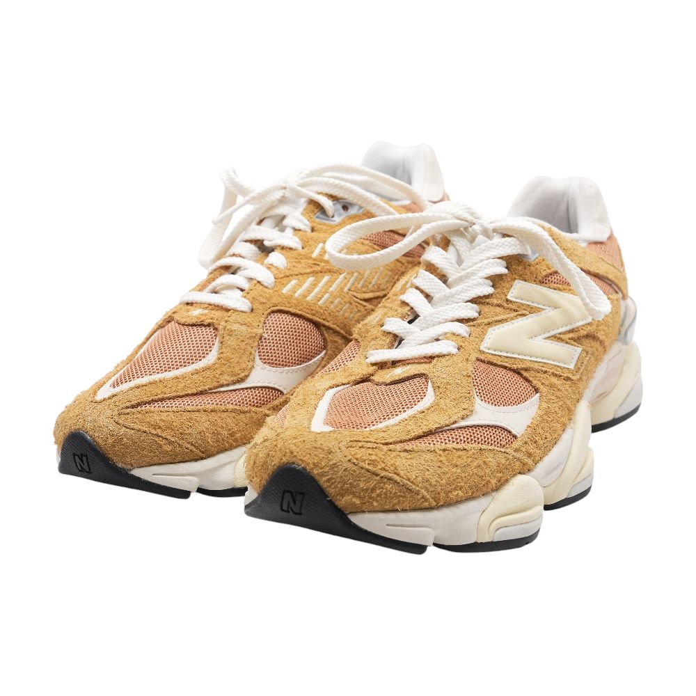 9060 Brown Low Top Athletic Shoes
