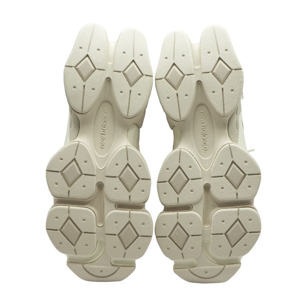 9060 Gray Low Top Athletic Shoes - Image 3