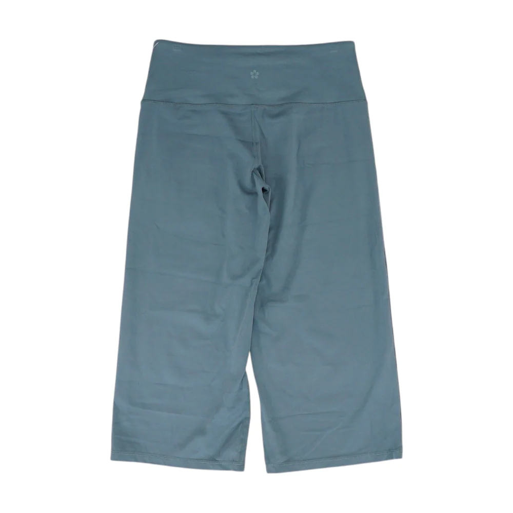 Gray Solid Active Capris - Image 2