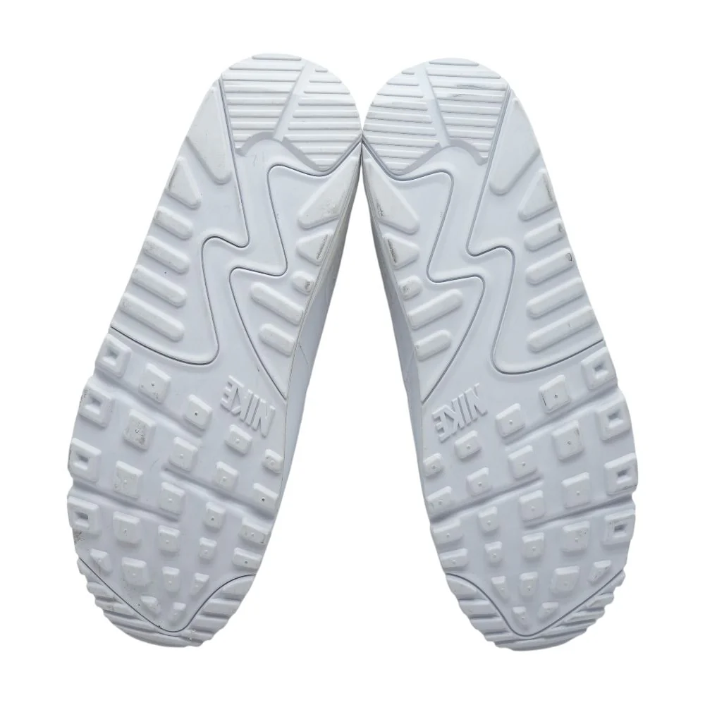 Air Max 90 White Low Top Athletic Shoes - Image 3