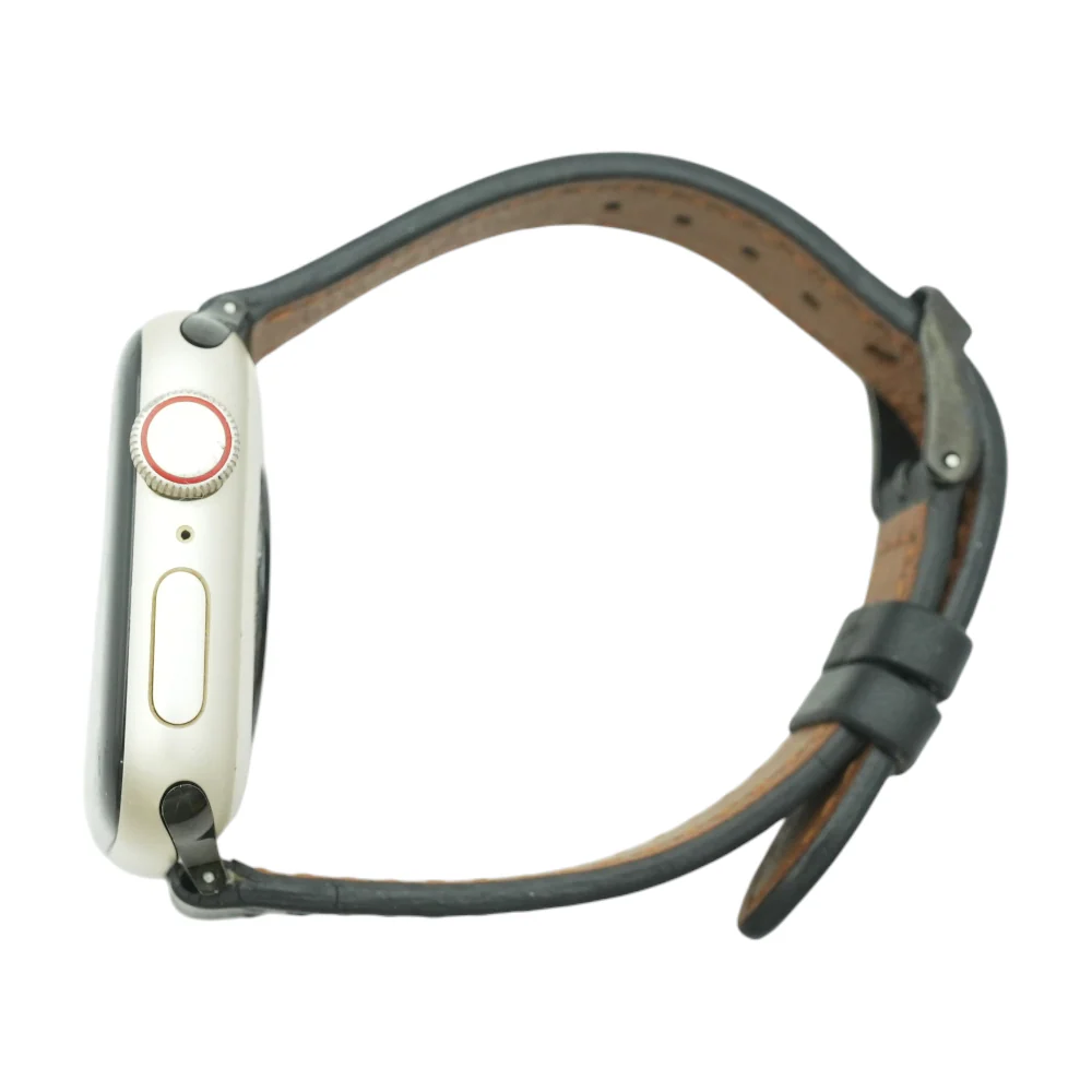40mm SE 2 Starlight Smartwatch Black Band S/M - Image 3
