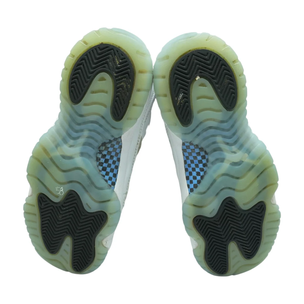 White Athletics Shoes - Image 3