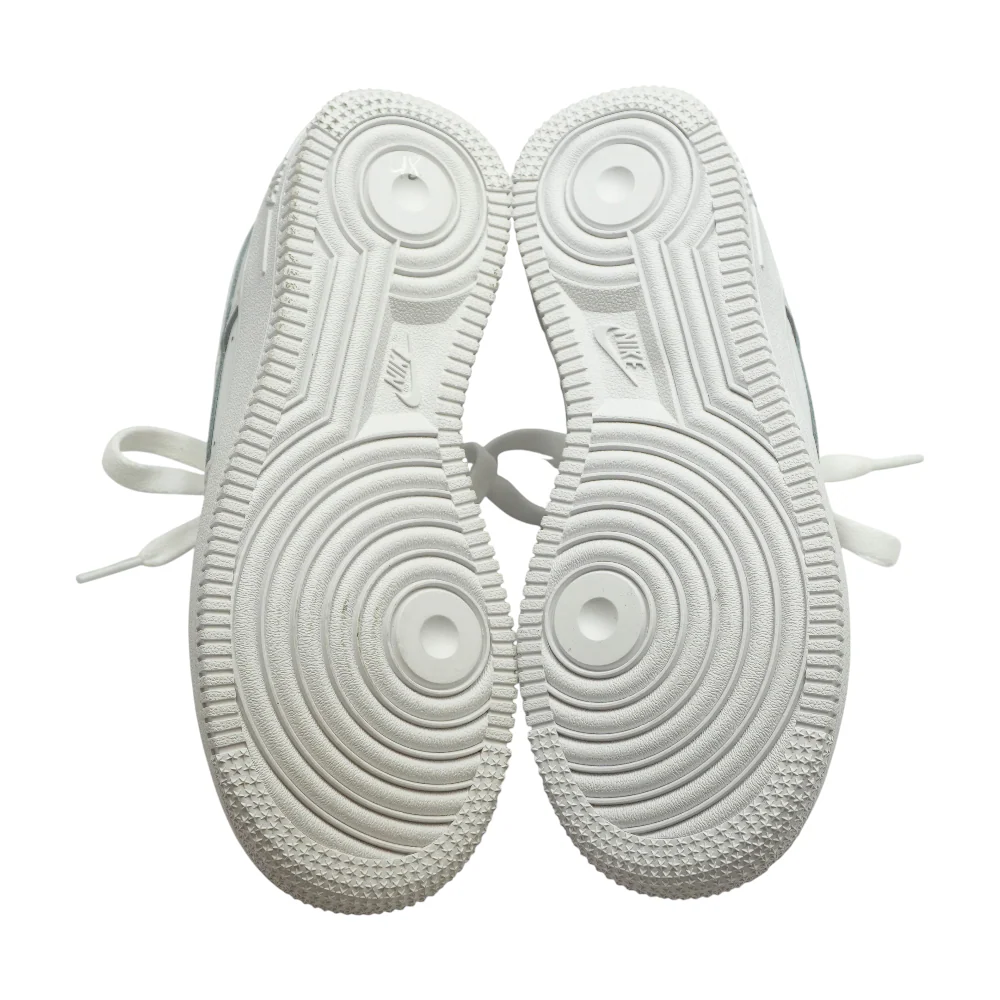 White Athletics Shoes - Image 3