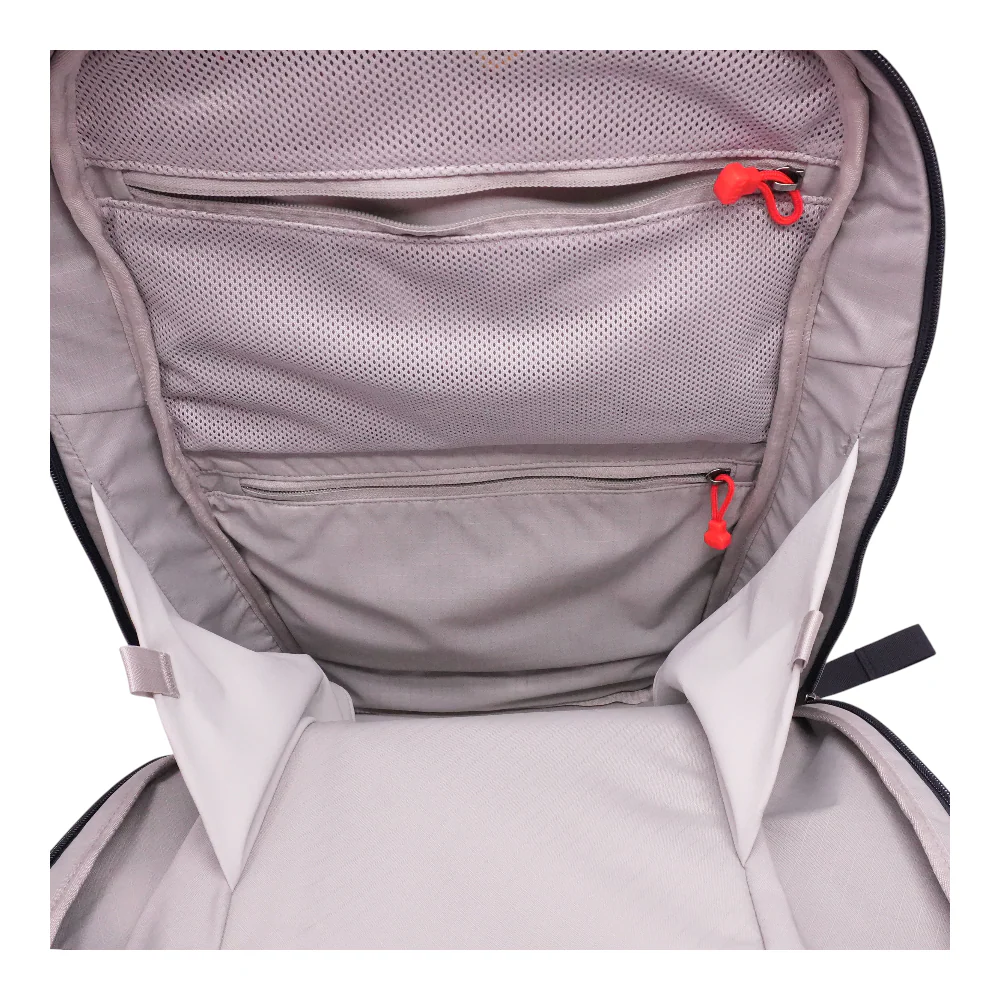 Navy Yeti x Oracle Red Bull Racing Back Pack - Image 3