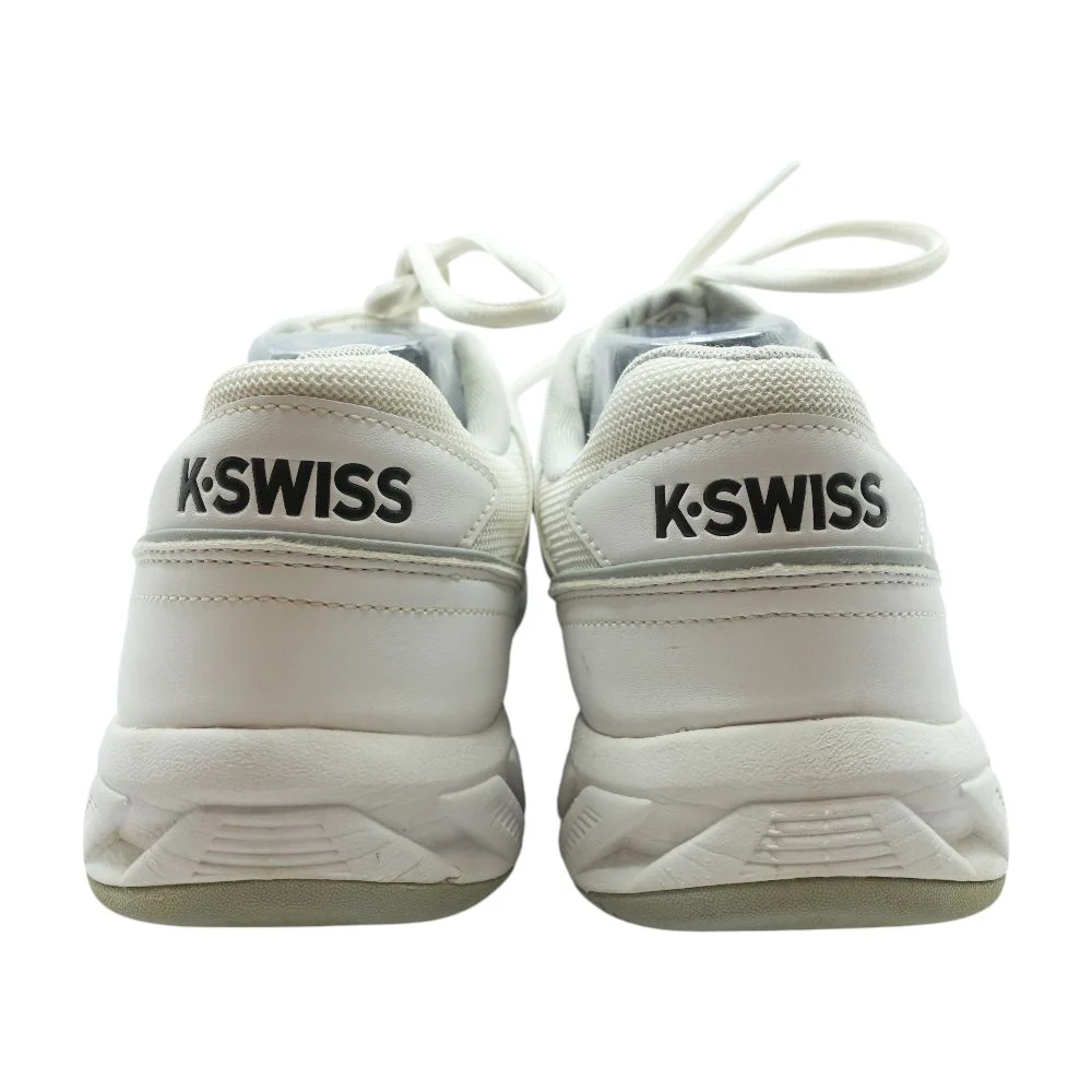Bigshot Light 4 White Low Top Athletic Shoes - Image 2