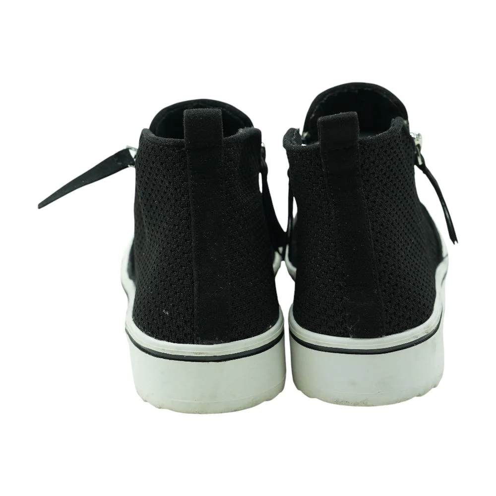 Black Athletic Shoes - Image 2