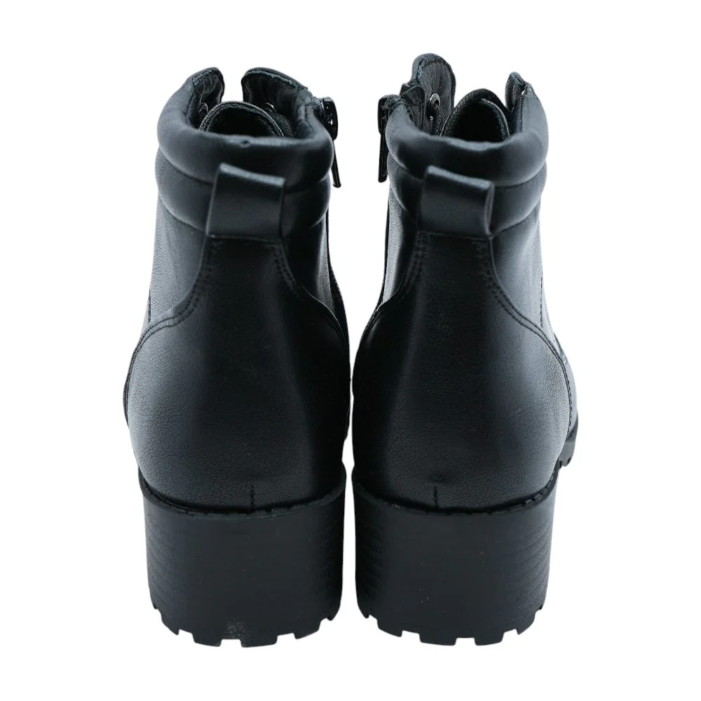 Black Boots - Image 2