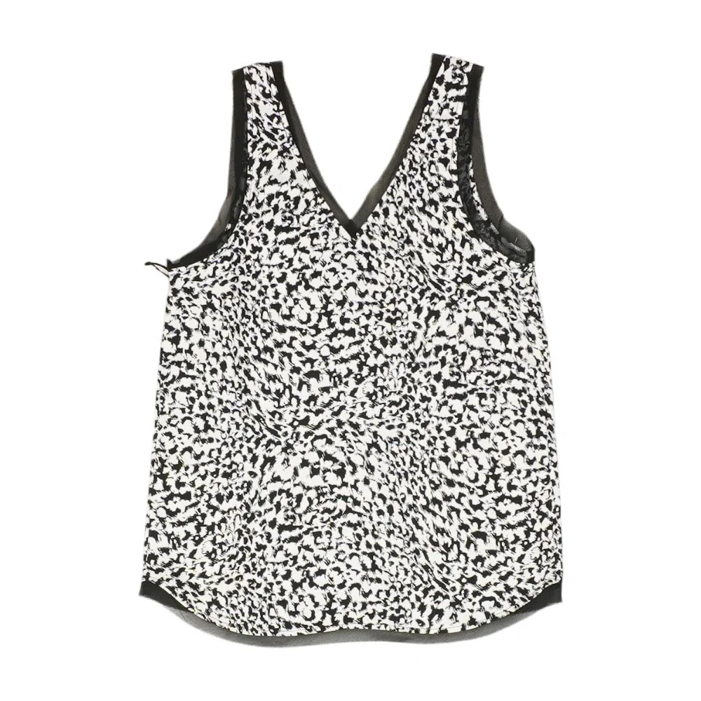 Black Graphic Sleeveless Blouse - Image 2