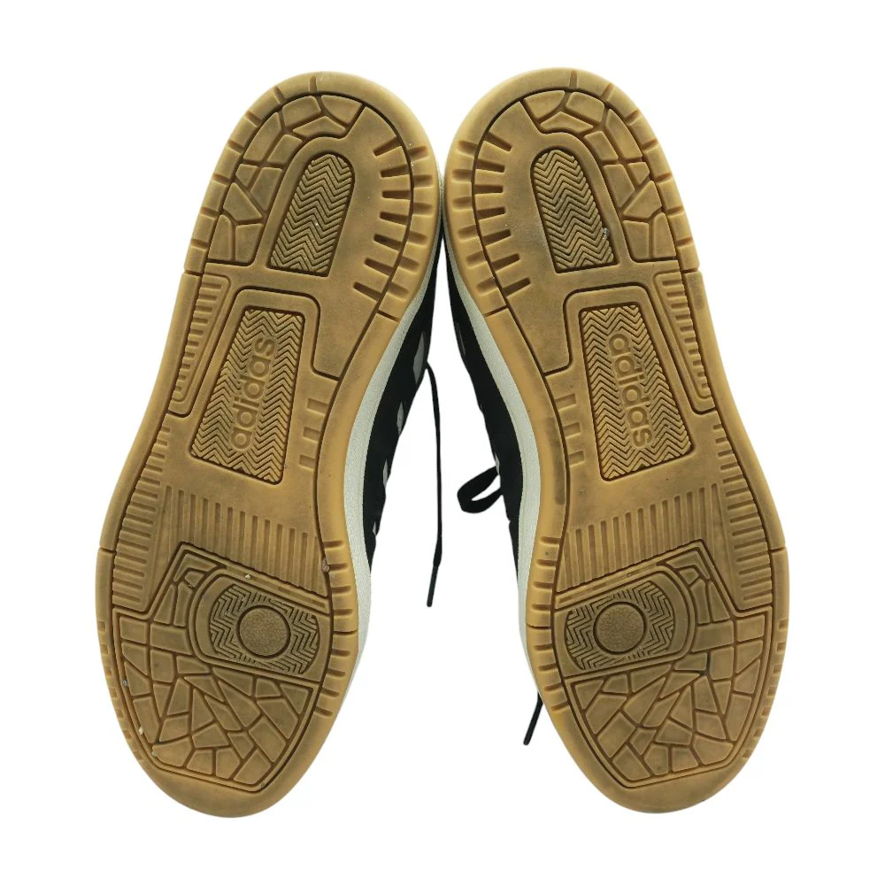 Black Low Top Athletic Shoes - Image 3