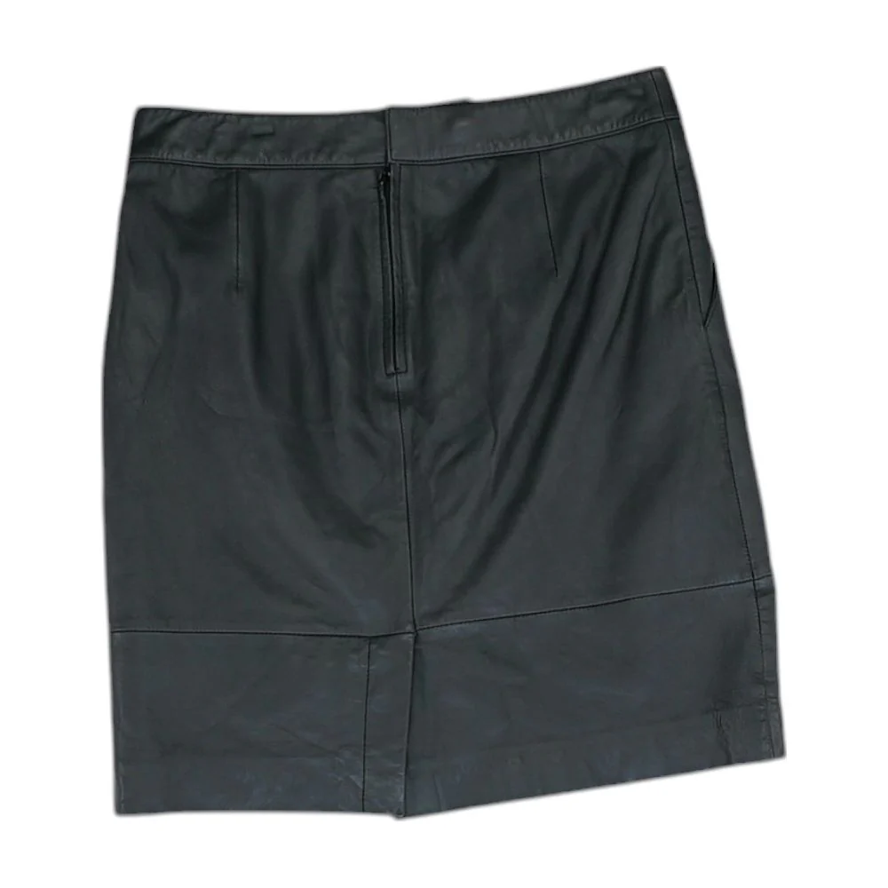 Black Mini Skirt - Image 2