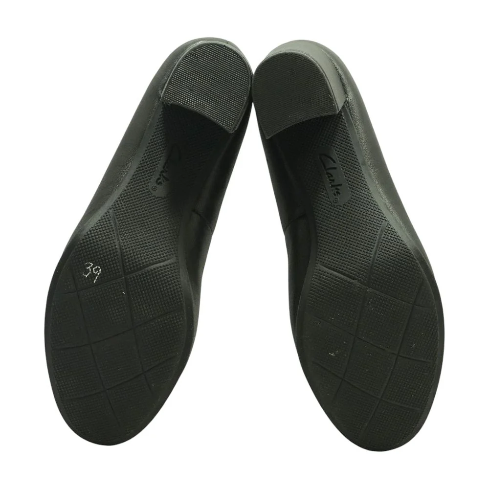 Black Pump Heels - Image 3
