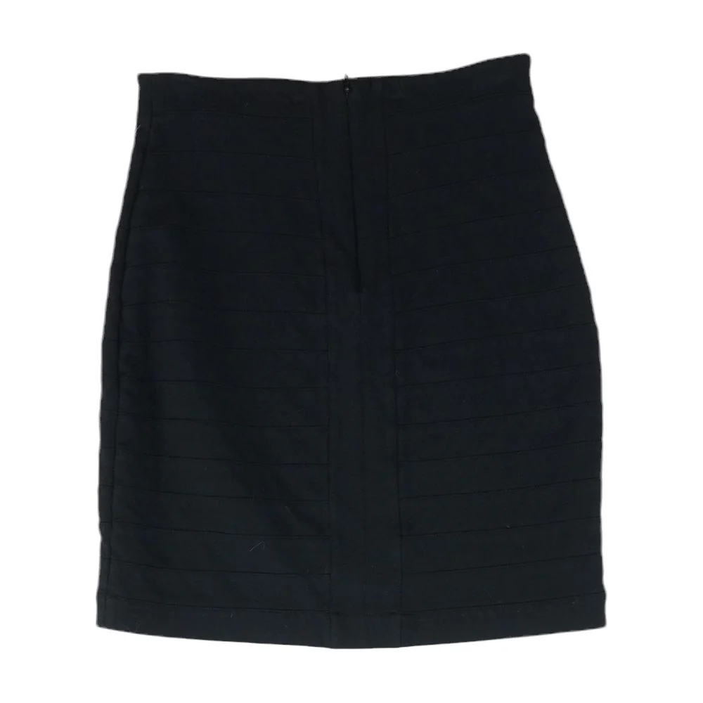 Black Solid Midi Skirt - Image 2