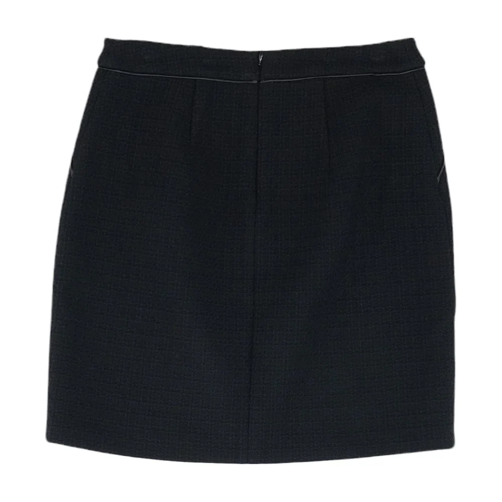 Black Solid Mini Skirt - Image 2