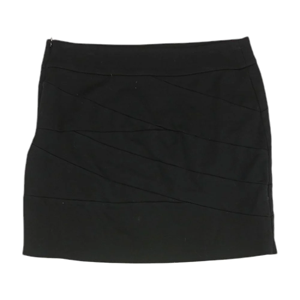 Black Solid Mini Skirt - Image 2