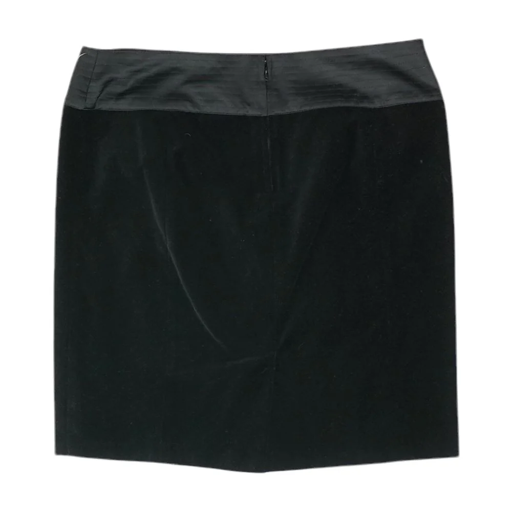 Black Solid Mini Skirt - Image 2