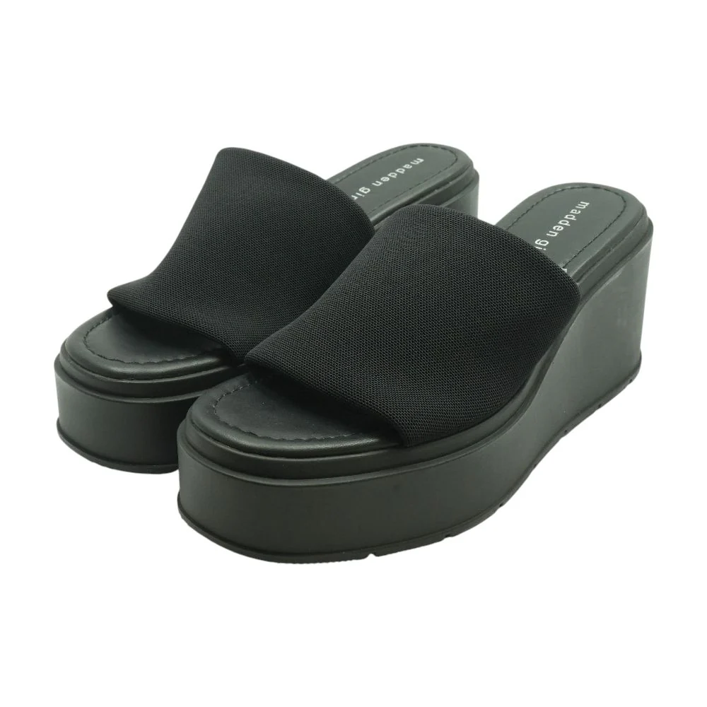 Black Wedged Sandals