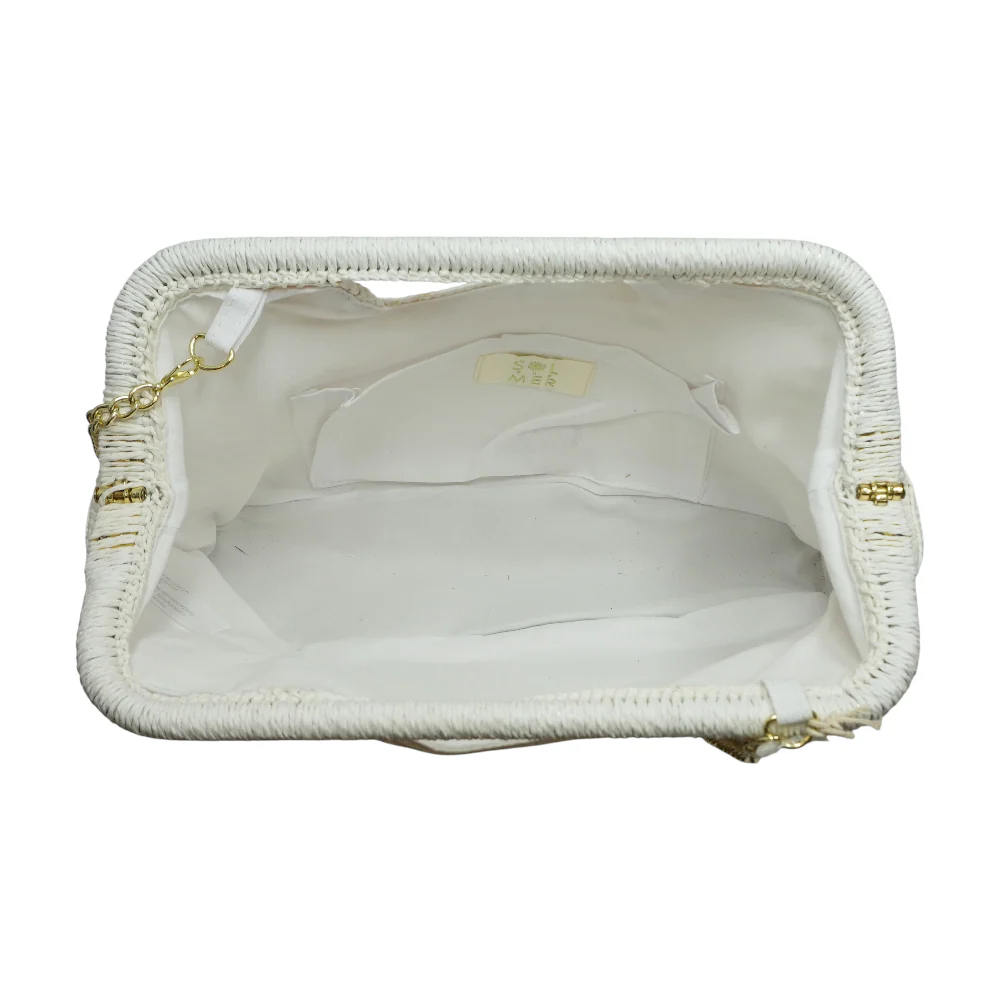 White Clutch - Image 3