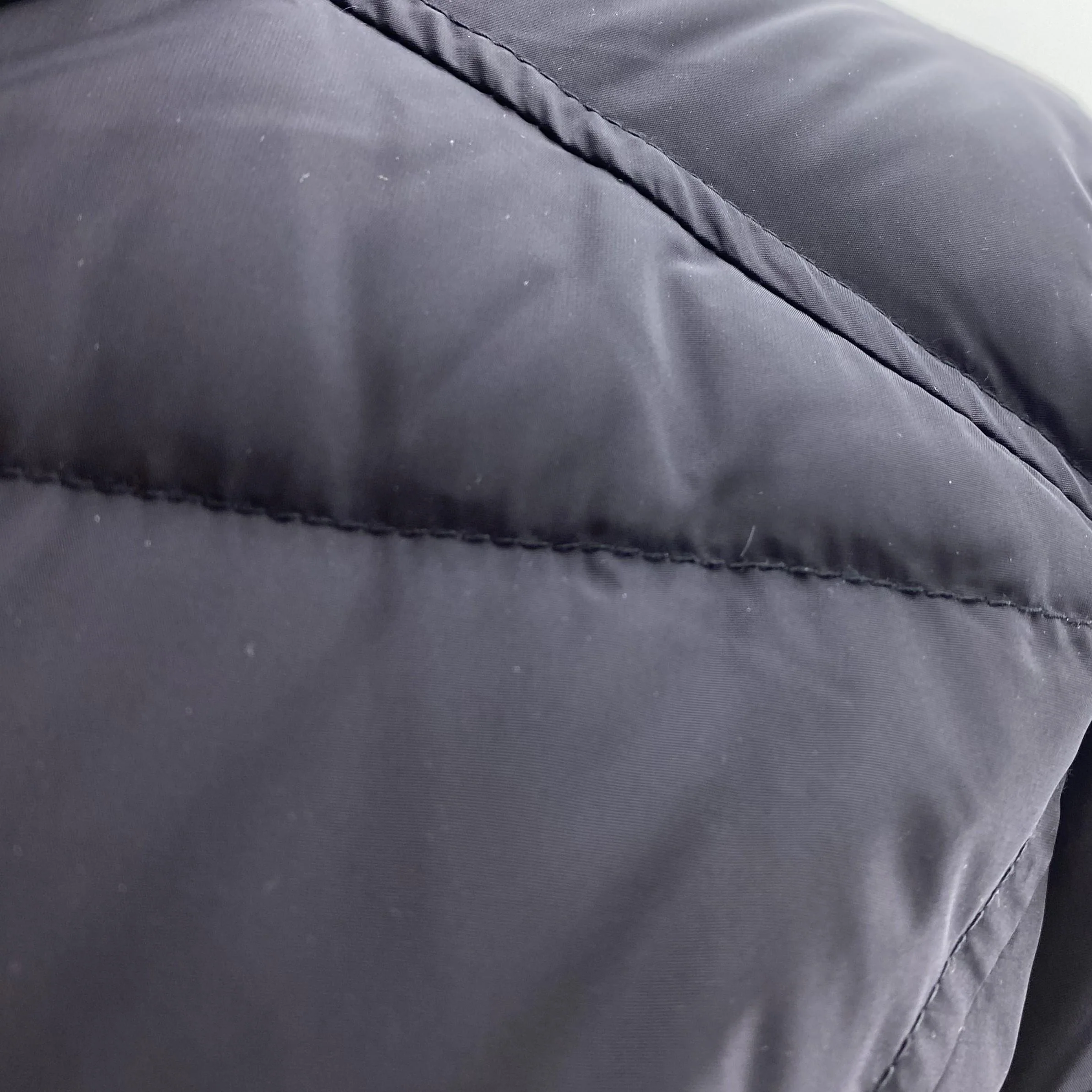 Black Solid Puffer Jacket - Image 3