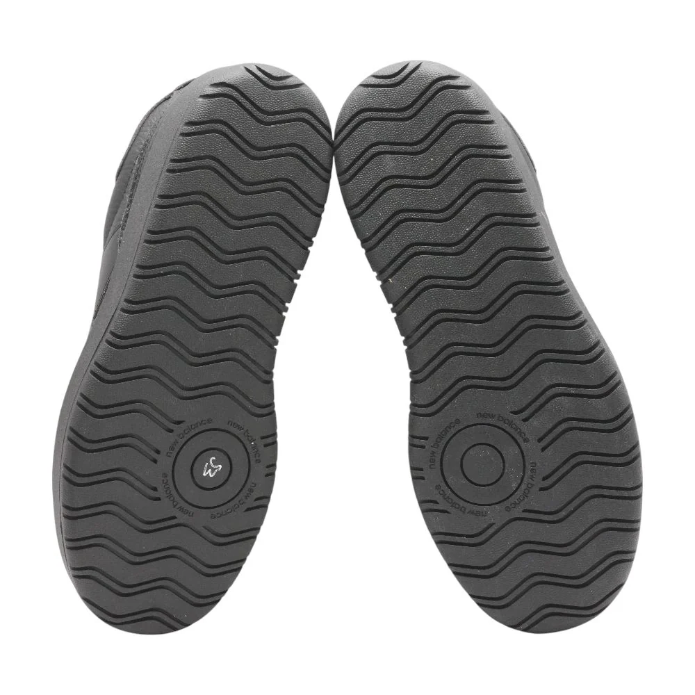 CT302 Black Leather Low Top Athletic Shoes - Image 3