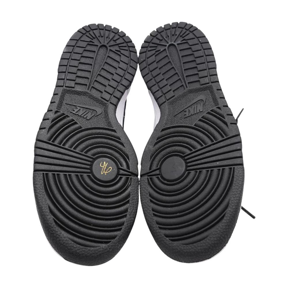 Dunk Low Retro Black Athletic Shoes - Image 3