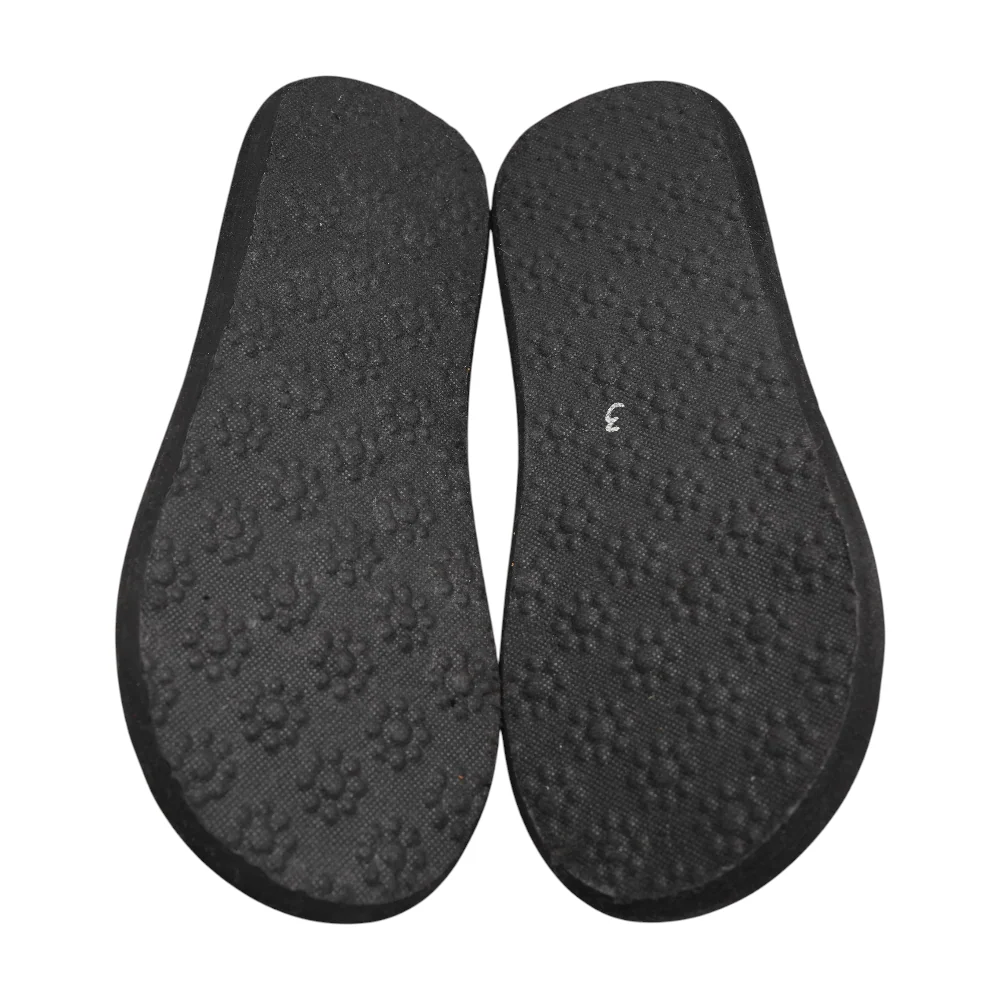 Black Flip-Flop Sandals - Image 3