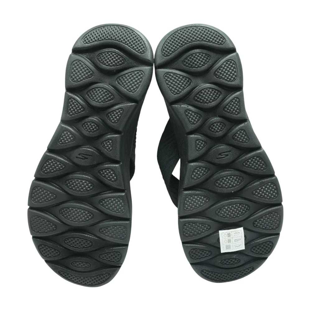 Black Flip-Flop Sandals - Image 3