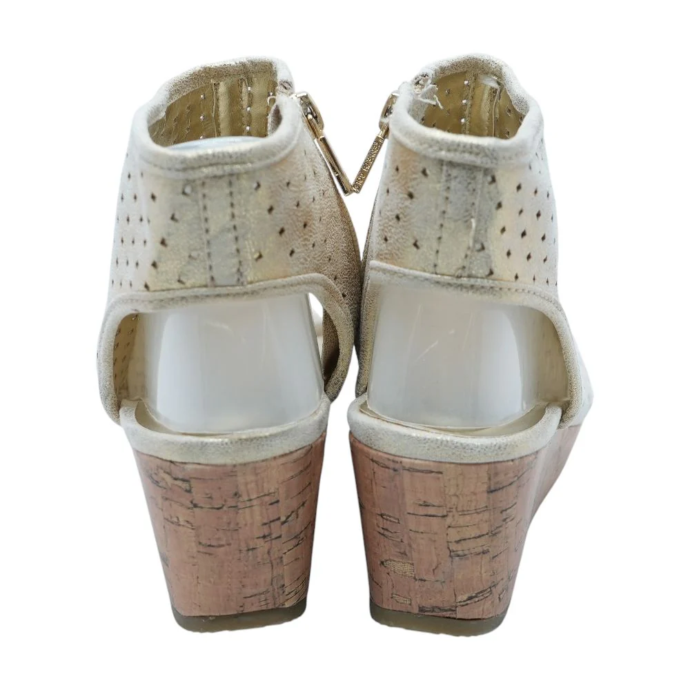 Gold Sandals - Image 2