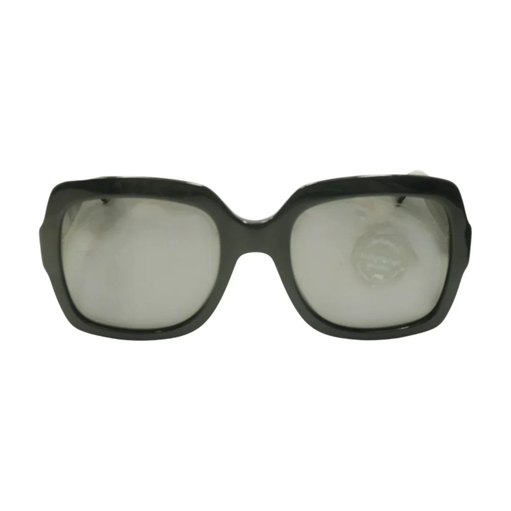 Black Square Sunglasses - Image 2