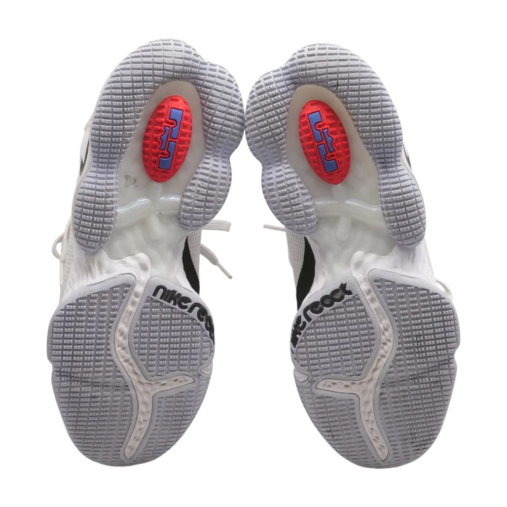 Lebron 19 White Low Top Athletic Shoes - Image 3