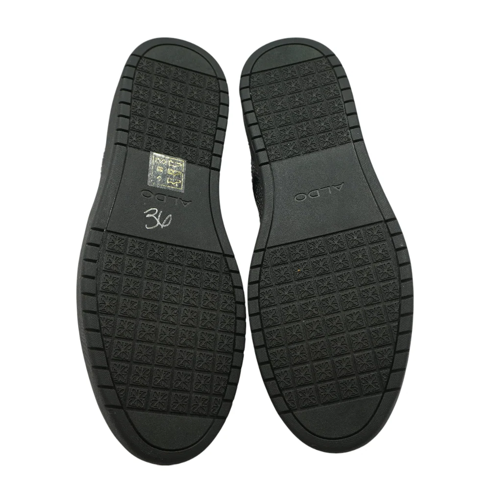 1.0 Low-Top Athletic Shoes - Image 3
