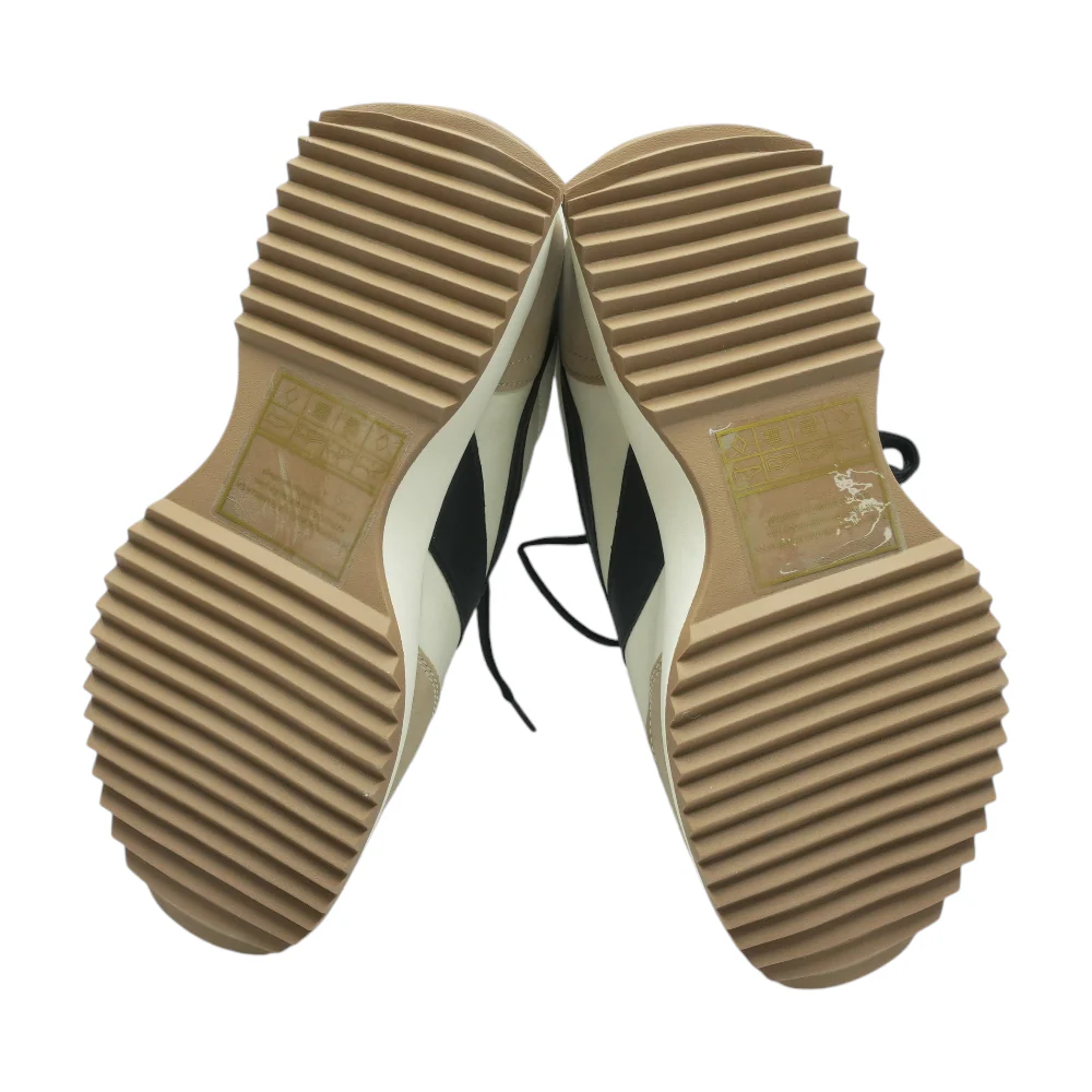 Beige Low-Top Athletic Shoes - Image 3