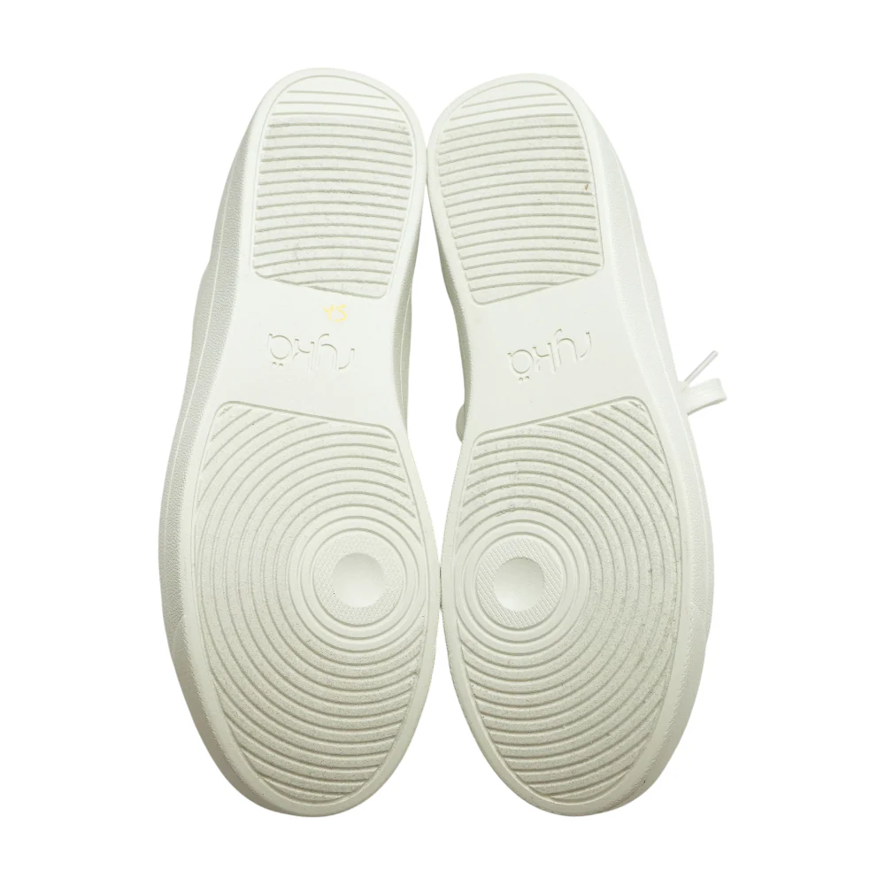 White Low-Top Athletic Shoes - Image 3