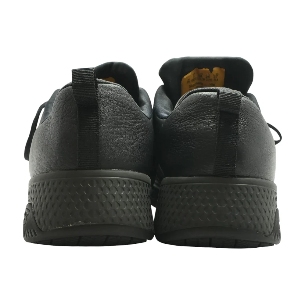 Black Low-Top Athletic Shoes - Image 2