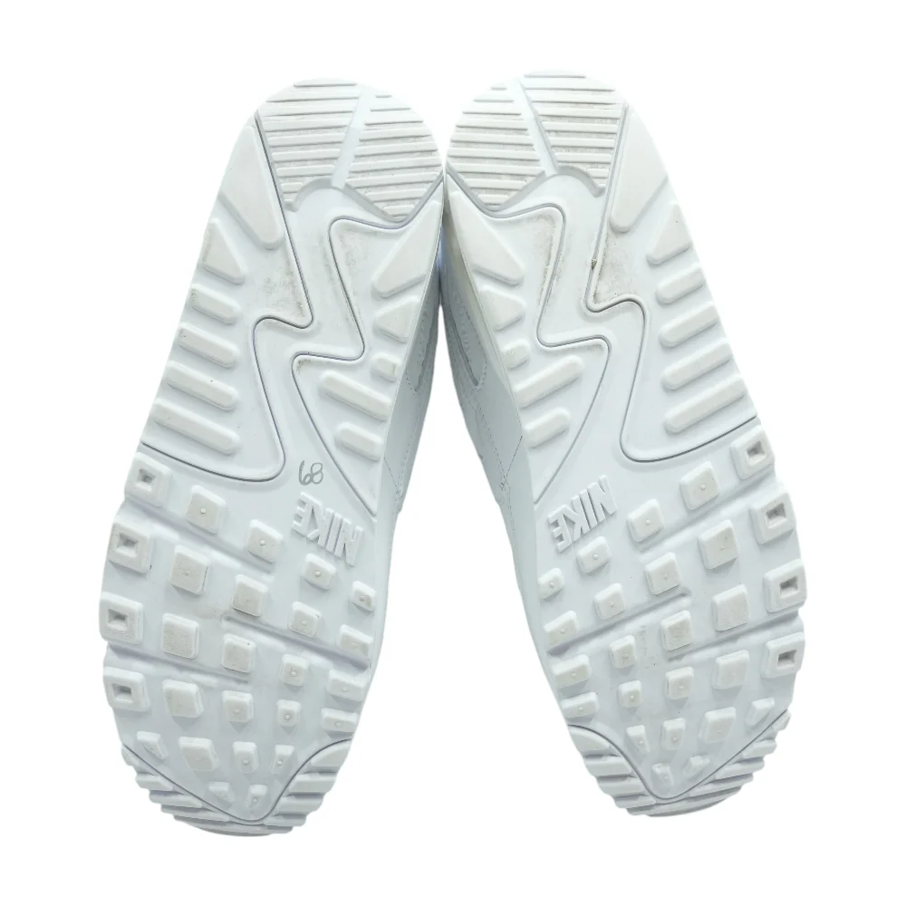 Air Max 90 Low-Top Athletic Shoes - Image 3