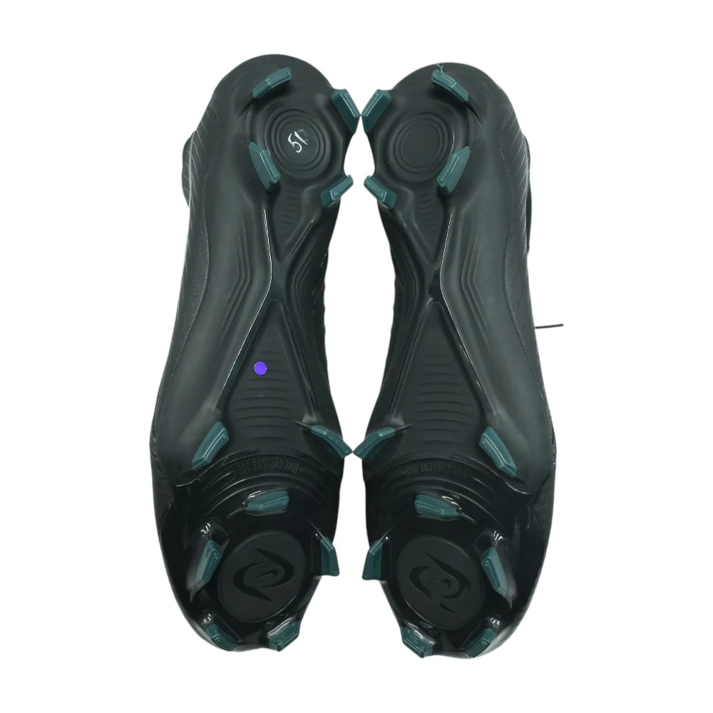 Phantom Luna 2 Academy Firm Ground Cleat Low-Top Athletic Shoes - Image 3