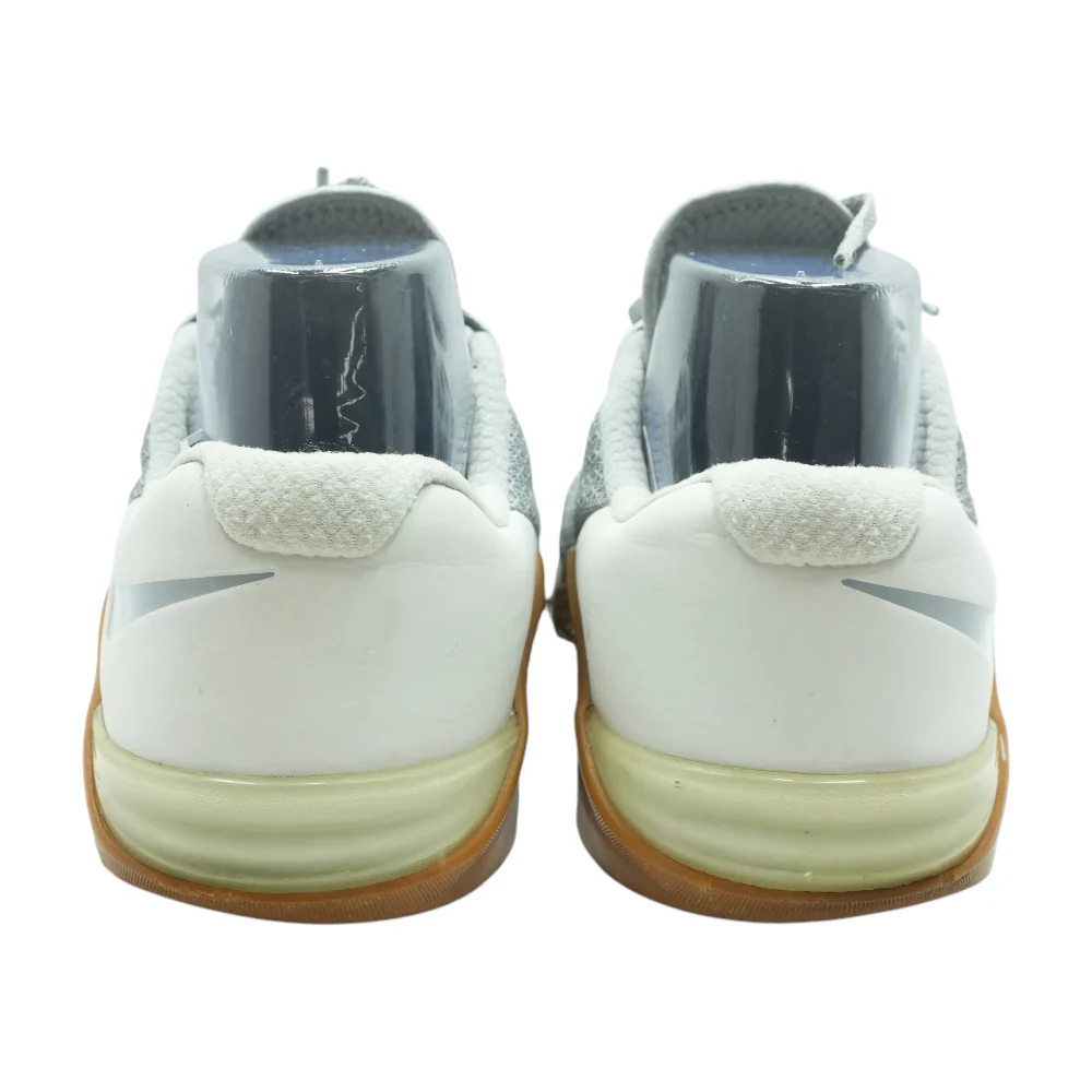 Metcon 5 Low-Top Athletic Shoes - Image 2