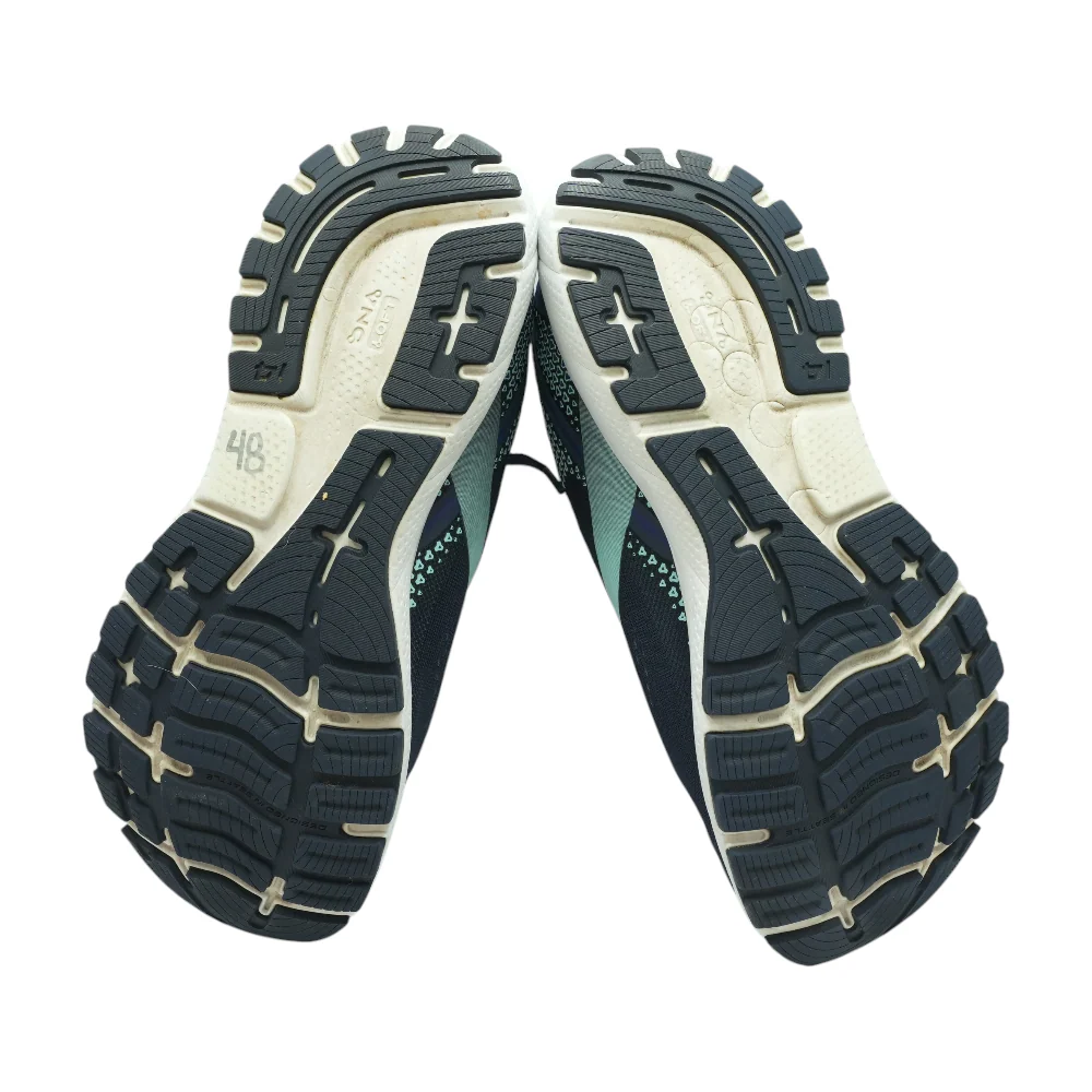 Ghost 14 Low-Top Athletic Shoes - Image 3